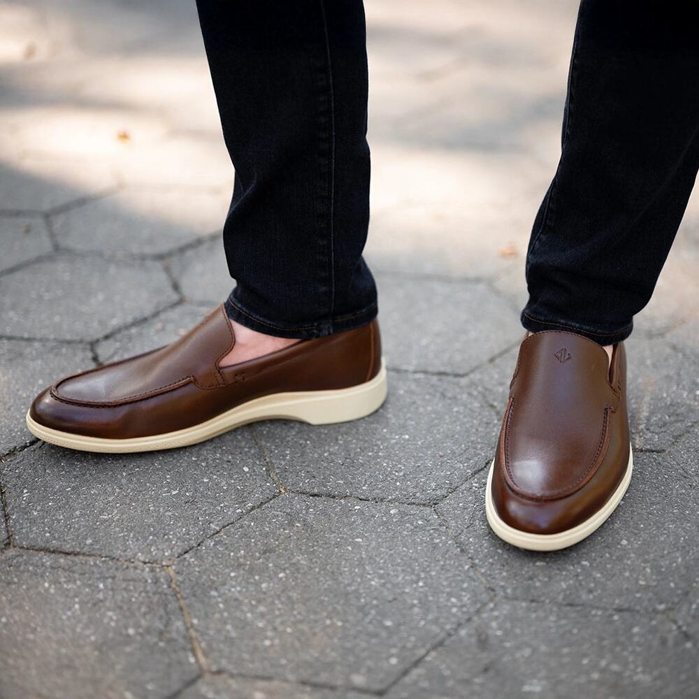 Amberjack The Loafer Chestnut brown and cream mens leather shoes sz 10M $185